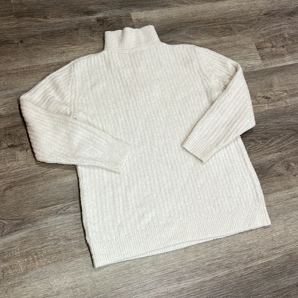 L L Bean Women’s White Cozy Cloud Sweater Quarter Zip Size Medium Lightweight - Picture 8 of 8